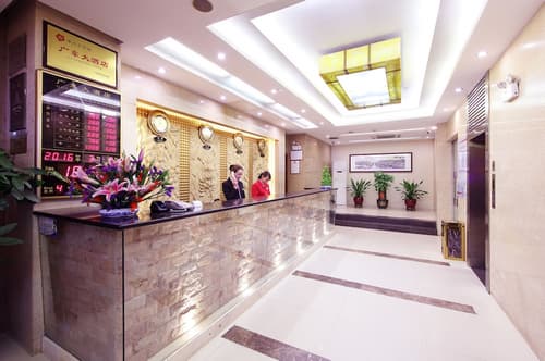 Guang Dong Hotel, Lobby