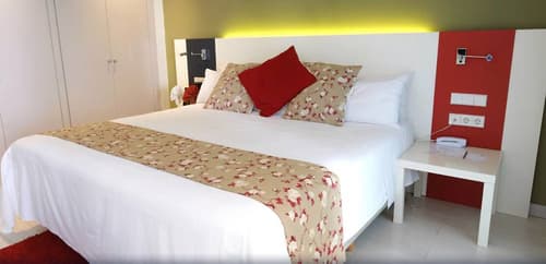 Magno Suites, Room