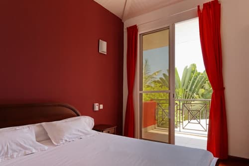 Villa les Orchidées, Room