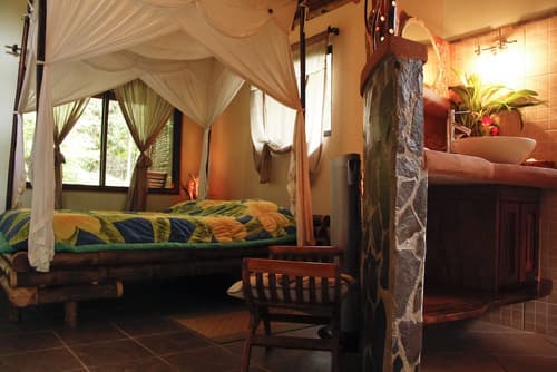 Waterfall Villas, Room