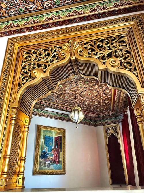 Royal Victoria - Ex British Embassy, Room