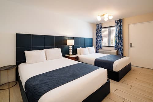 Waterside Hotel and Suites, Room