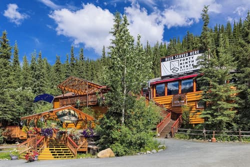 Denali Crow's Nest Cabins, Primary image