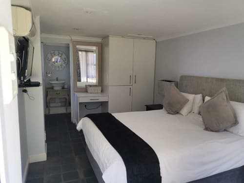 268 On Ridge Guesthouse, Room