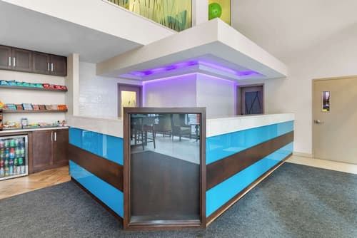 Best Western Plus Hotel Montreal, Lobby