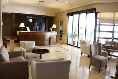 Hôtel Le Consul, Reception