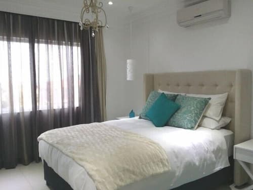 34 on Milkwood, Room