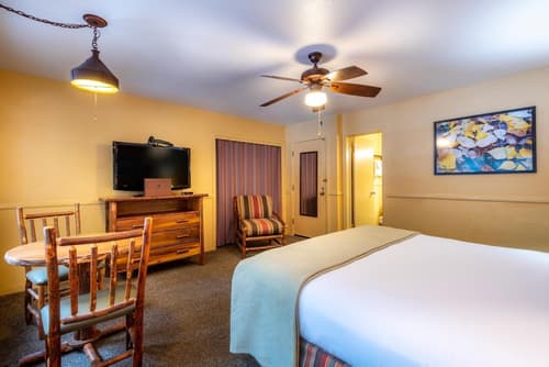 Yosemite Valley Lodge, Room