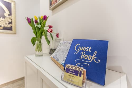 Central City Inn, Reception