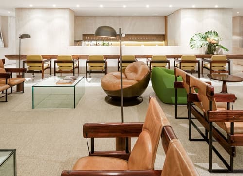 Emiliano Rio, Lobby sitting area