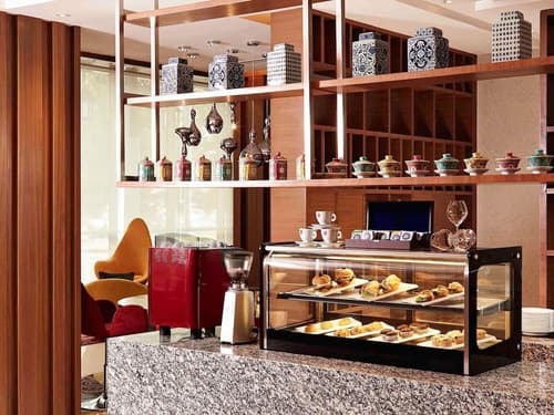 Mercure Kuala Lumpur Shaw Parade, Restaurant