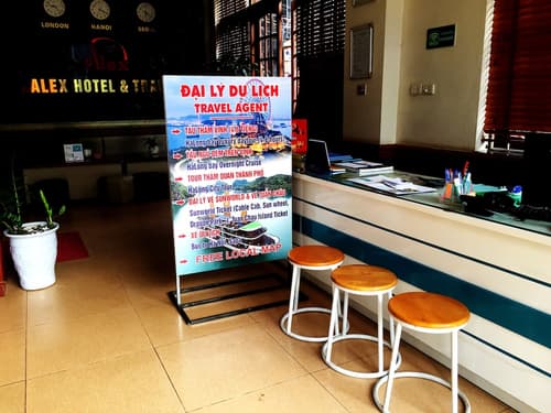 Alex Ha Long Hotel, Exterior