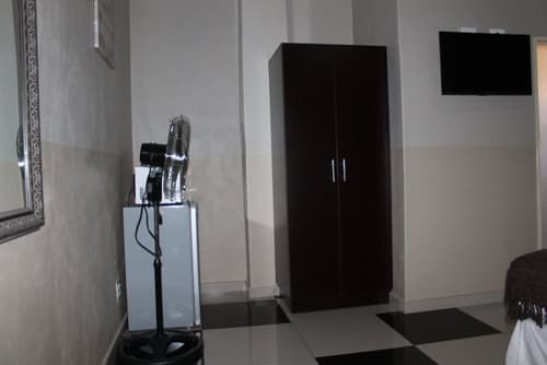 Miraton Guest Lodge, Room