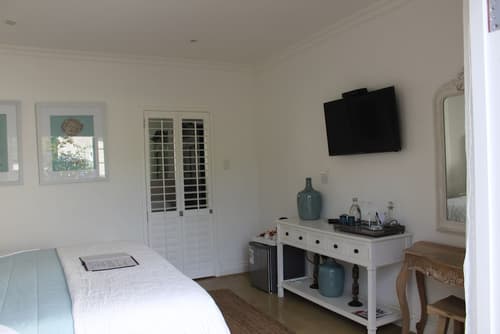 Sandals Guest House, Room