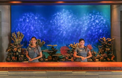 Two Seasons Coron Bayside Hotel, Concierge desk