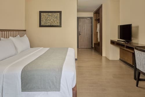 Two Seasons Coron Bayside Hotel, Room