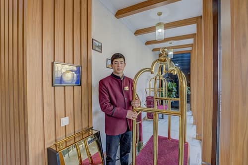 Hotel Lulu, Concierge desk