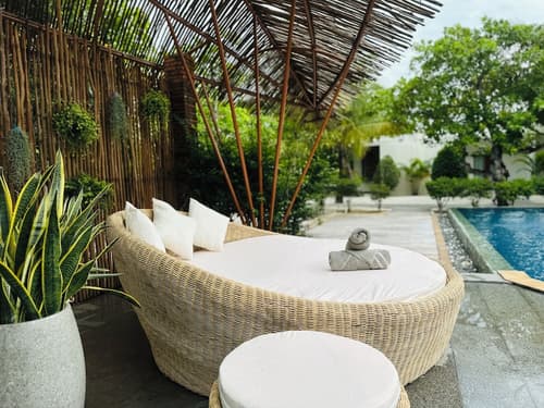 Long Set Resort, Outdoor pool