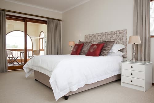 Penguino Guest House, Room