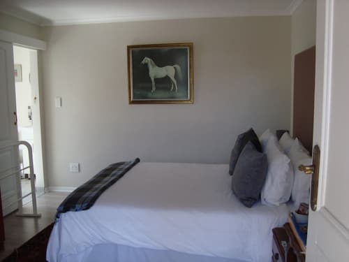 Brookdale House, Room