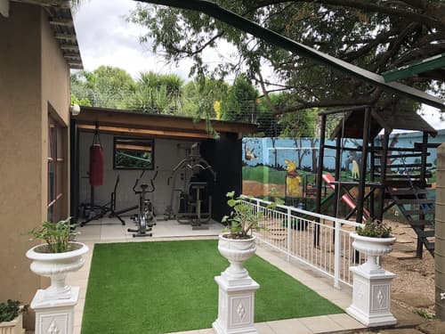 House on York Guest House, Gym