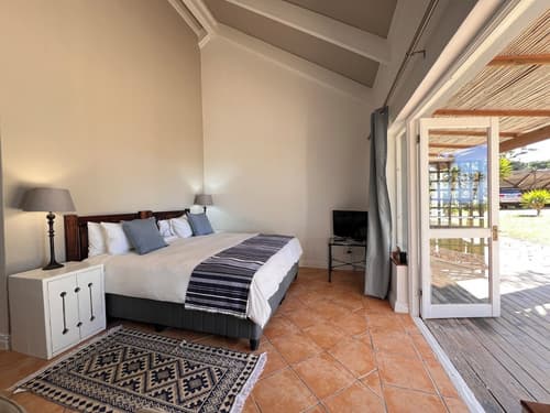 The Whaling Station Guesthouse, Room