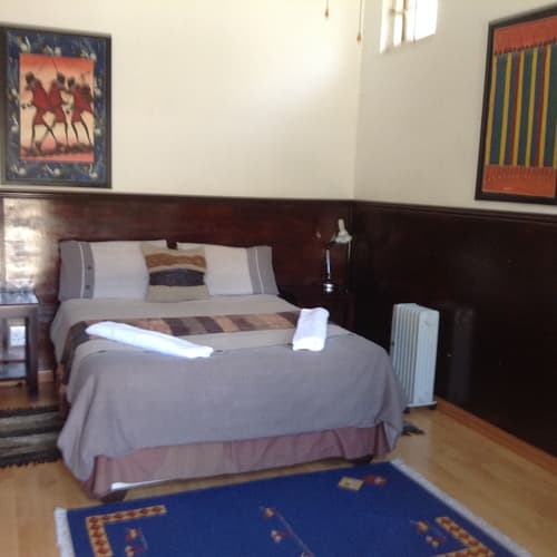 Cottage In Orange Grove, 