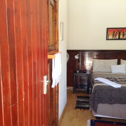 Cottage In Orange Grove, 