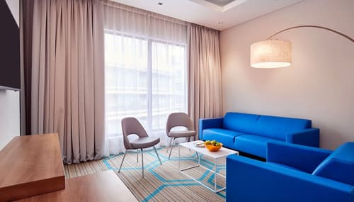 Holiday Inn Doha - The Business Park by IHG, Room