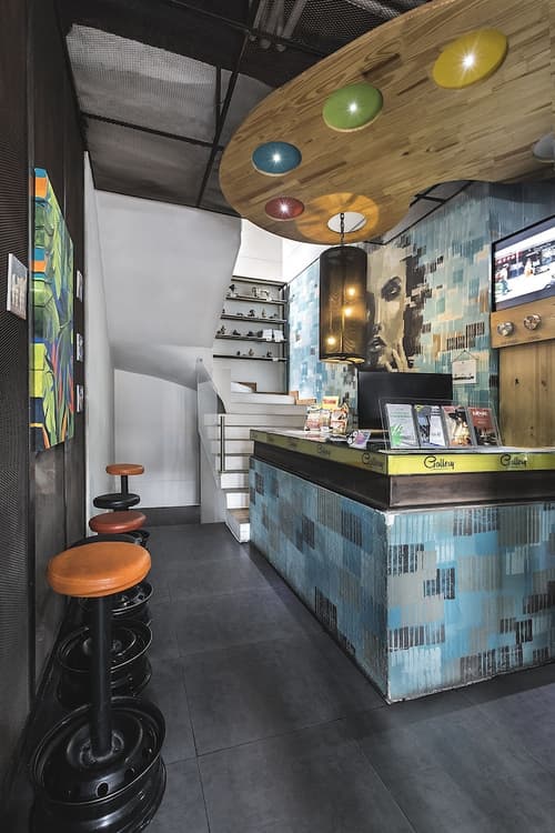 Hotel Gallery, Reception