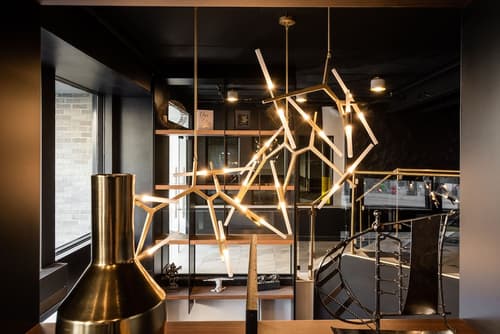 Empire Suites, Lobby