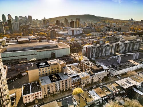 Empire Suites, Bicycling