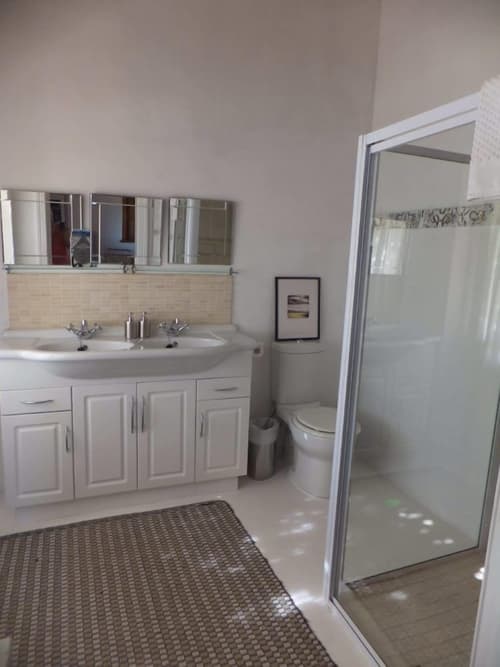 The Vineyard Country House, Bathroom