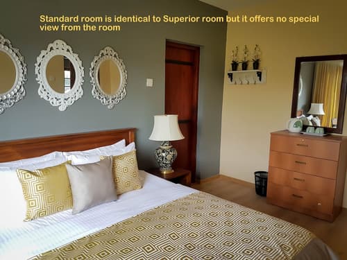 The Tea Garden, Room