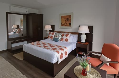 FOX Resorts Kandy, Room