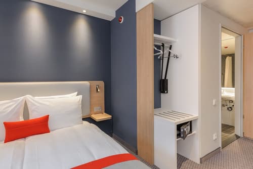 Holiday Inn Express Berlin - Alexanderplatz by IHG, Room