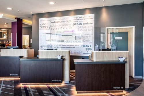 Premier Inn Köln City Süd, Reception