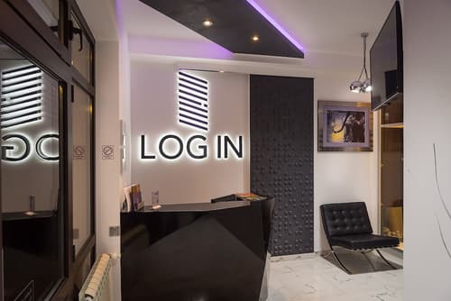 Log In Rooms, Primary image
