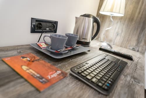 Log In Rooms, Coffee and/or coffee maker