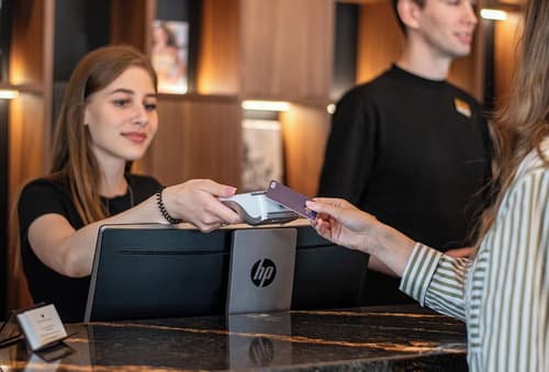 Hotel Royal Prague, Reception