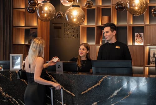 Hotel Royal Prague, Reception