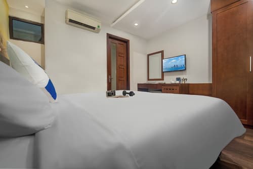 Delicate Hotel, Room