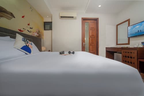 Delicate Hotel, Room