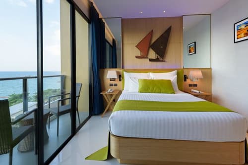 Deep Blue Z10 Pattaya, Room