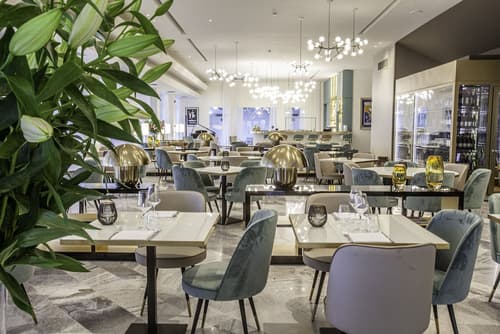 Diana Grand Hotel, Restaurant