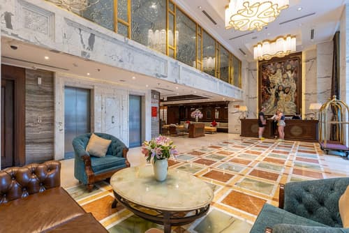 The Lapis Hotel, Lobby