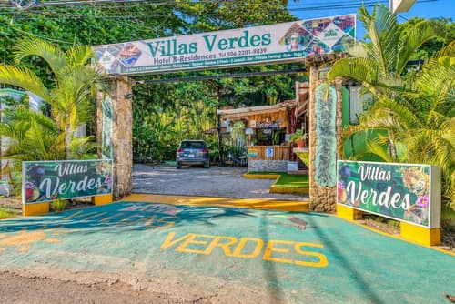 Villas Verdes, Primary image