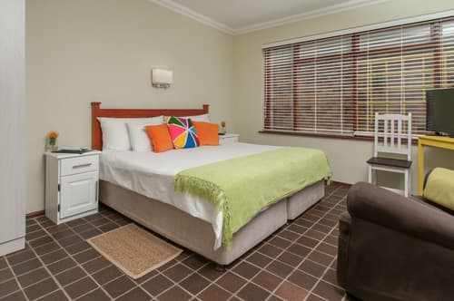 6 Stemmet Lodge, Room