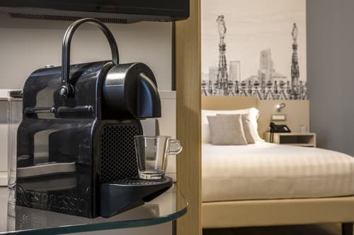 43 Station Hotel, Room