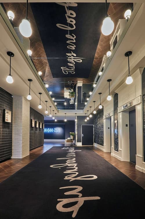 Graduate by Hilton Richmond, Lobby